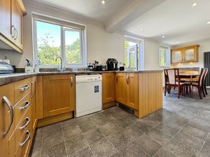 Kitchen- click for photo gallery